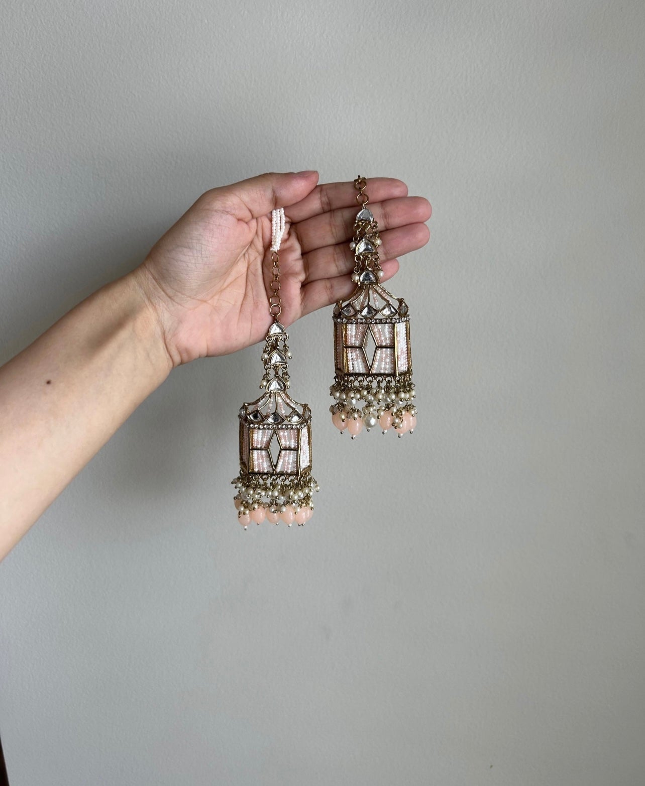 Cage in Peach