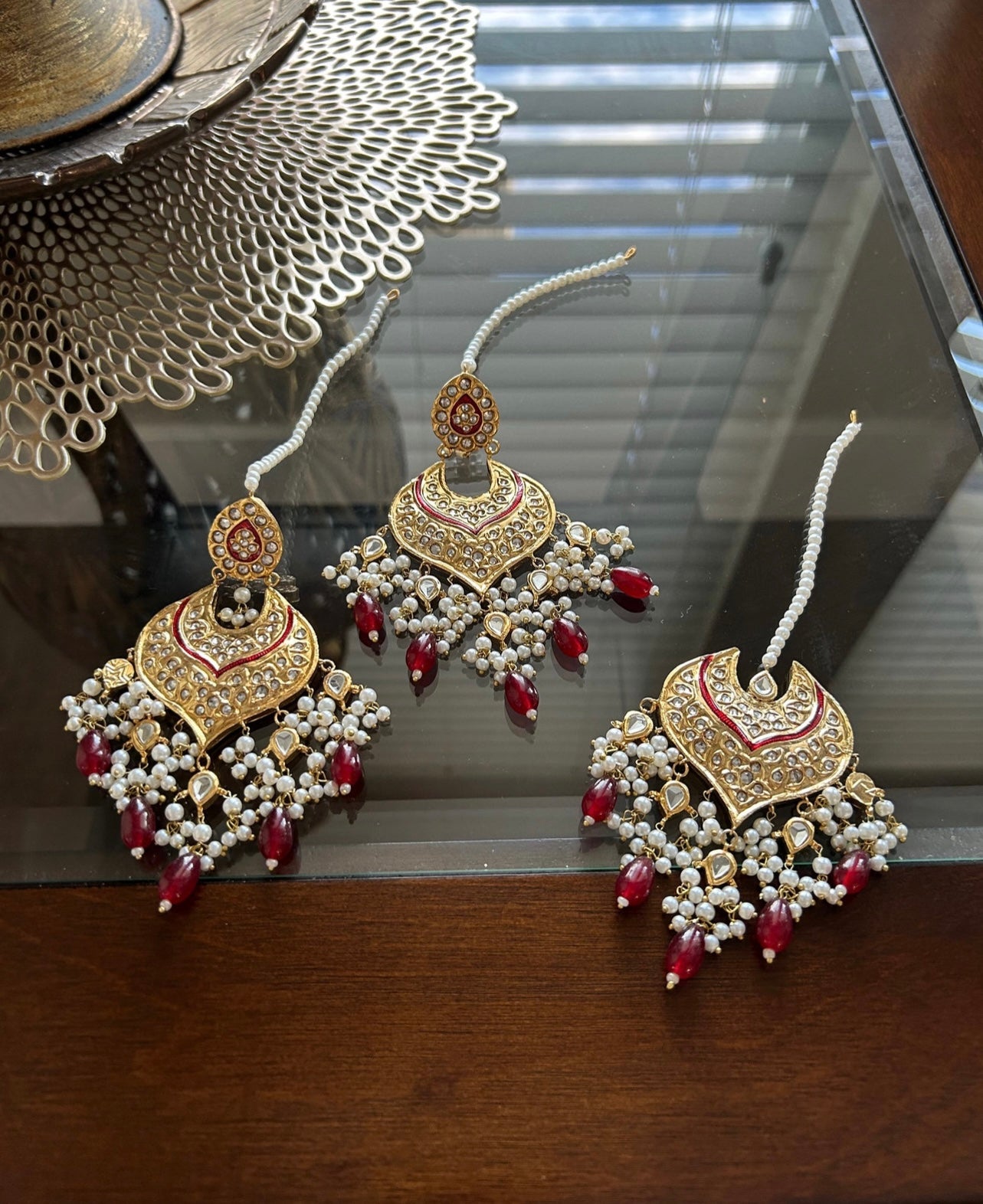 The Maroon Set